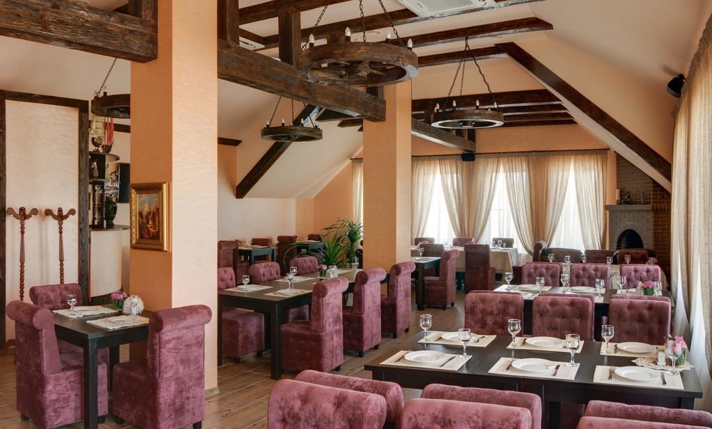 Felisa Hotel Kharkiv Eksteriør billede